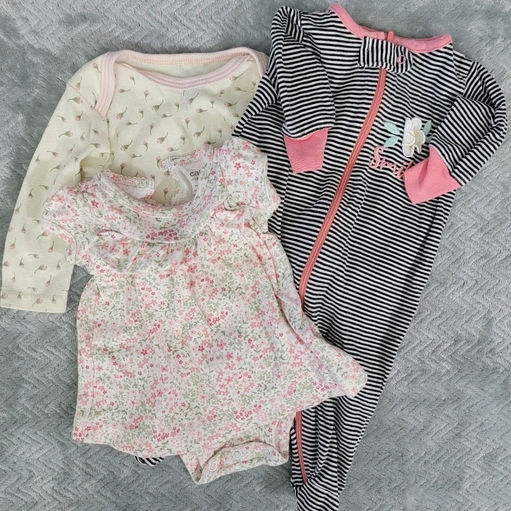 Lot Of 11 Baby Girl Outfits Shirts Pants 1 Piece Hats Gerber Carters 0-3 Months